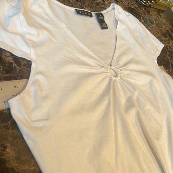 Keyhole Thick Stretch Tee!! - Picture 4 of 8